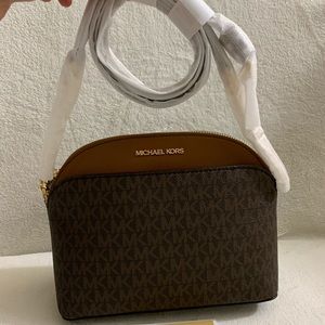 🔥Michael Kors Dome Crossbody Bag